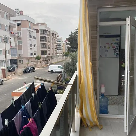 Yilmaz Apartman 公寓